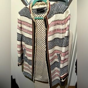 Zara jacket in size S never worn